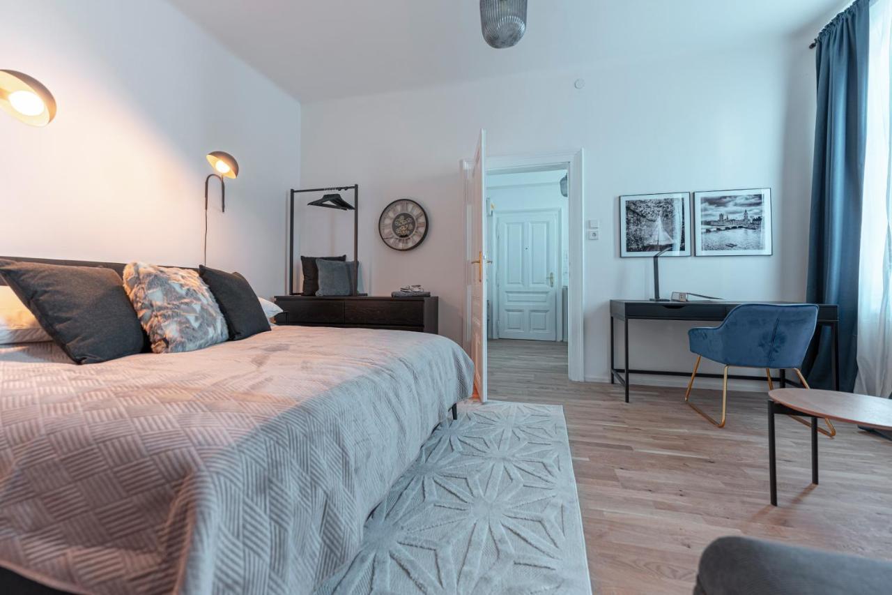 City Appartement Wagram Am Hauptbahnhof Sankt Poelten Exteriér fotografie